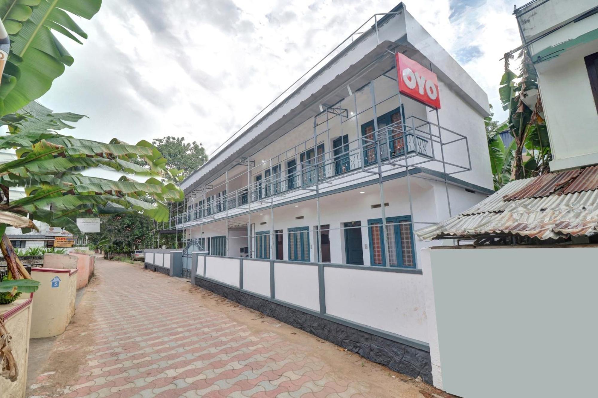 Super Hotel O Skywind Kazhakuttam ภายนอก รูปภาพ
